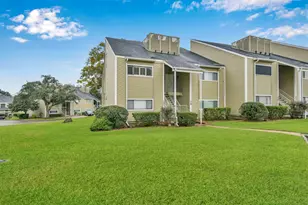 132 April Point Dr S, Conroe, TX 77356 - Photo 2