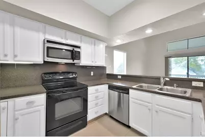 132 April Point Drive S, Conroe, TX 77356 - Photo 14