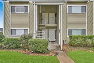 132 April Point Dr S, Conroe, TX 77356 - Photo 4