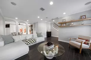 768 Worthshire St, Houston, TX 77008 - Photo 8