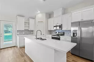 1208 E Henderson Rd, Angleton, TX 77515 - Photo 8