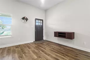 1208 E Henderson Rd, Angleton, TX 77515 - Photo 4