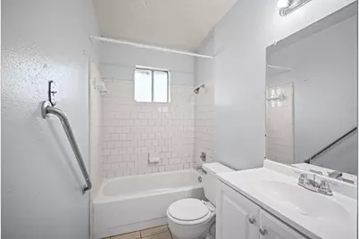3215 Dragonwick Drive, Houston, TX 77045 - Photo 8