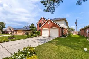 212 Cedar Branch Dr, League City, TX 77573 - Photo 2