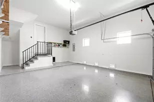 1034 W 15th 1/2 St, Houston, TX 77008 - Photo 4