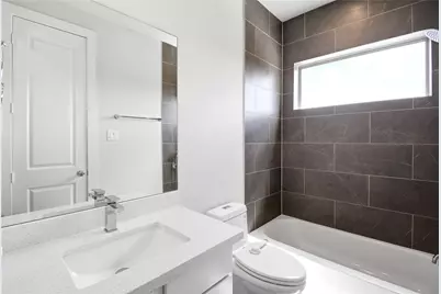 1034 W 15th 1/2 Street, Houston, TX 77008 - Photo 28