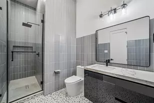 7218 Schiller St, Houston, TX 77055 - Photo 36