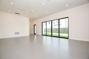7218 Schiller St, Houston, TX 77055 - Photo 14