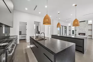 7218 Schiller St, Houston, TX 77055 - Photo 24