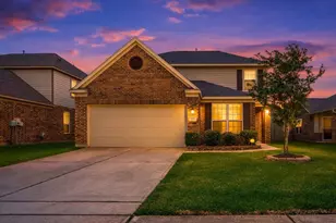 5215 Espuela Ln, Baytown, TX 77521 - Photo 1