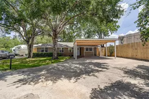 3602 Zoch Ln, Houston, TX 77092 - Photo 4