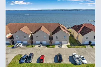 15 Regency Point, Conroe, TX 77356 - Photo 4