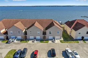15 Regency Point, Conroe, TX 77356 - Photo 4