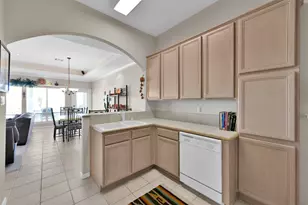 15 Regency Point, Conroe, TX 77356 - Photo 10