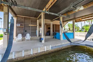 1507 Tiki Dr, Tiki Island, TX 77554 - Photo 38