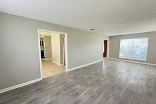 3043 Mosby Dr, Sugar Land, TX 77479 - Photo 4