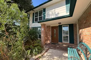 3043 Mosby Dr, Sugar Land, TX 77479 - Photo 2