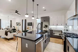 5502 Texas St, Houston, TX 77011 - Photo 2