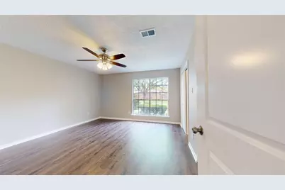 14736 Perthshire Road #E, Houston, TX 77079 - Photo 20