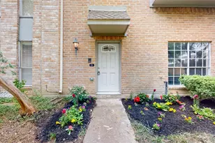 14736 Perthshire Rd, Houston, TX 77079 - Photo 2