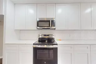 14736 Perthshire Rd, Houston, TX 77079 - Photo 10