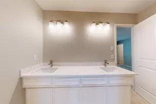 14736 Perthshire Rd, Houston, TX 77079 - Photo 30