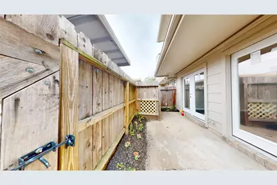 14736 Perthshire Road #E, Houston, TX 77079 - Photo 38