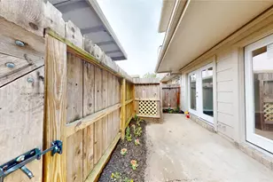 14736 Perthshire Rd, Houston, TX 77079 - Photo 38