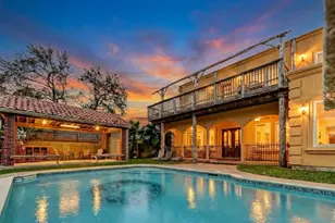 2732 Broadway St, Dickinson, TX 77539 - Photo 2