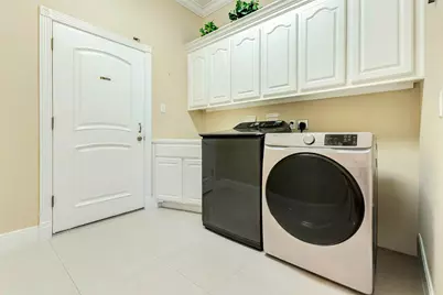 2732 Broadway Street, Dickinson, TX 77539 - Photo 14