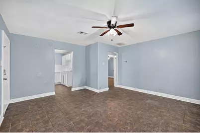 7319 Mountbatten Road, Houston, TX 77033 - Photo 2
