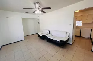 10502 Long River Dr, Sugar Land, TX 77498 - Photo 4