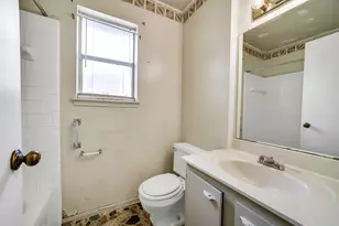 4005 Hunnington Dr, Conroe, TX 77303 - Photo 12