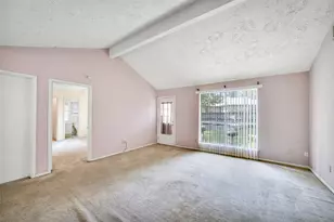 4005 Hunnington Dr, Conroe, TX 77303 - Photo 6