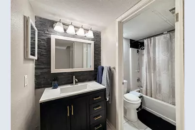 2021 Spenwick Drive #413, Houston, TX 77055 - Photo 18