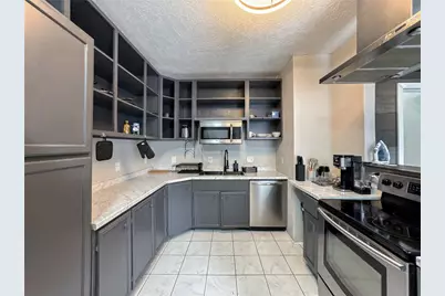 2021 Spenwick Drive #413, Houston, TX 77055 - Photo 8