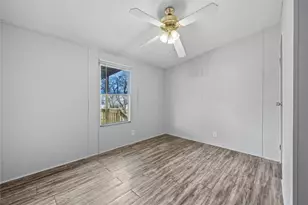 139 Henry, Livingston, TX 77351 - Photo 6