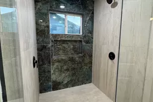 6210 Autumn Arbor Dr, Houston, TX 77092 - Photo 8