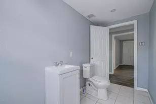 1016 Apache St, Houston, TX 77022 - Photo 14