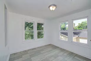 1016 Apache St, Houston, TX 77022 - Photo 32