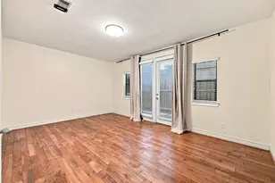 9609 Pemberton Cres Dr, Houston, TX 77025 - Photo 18