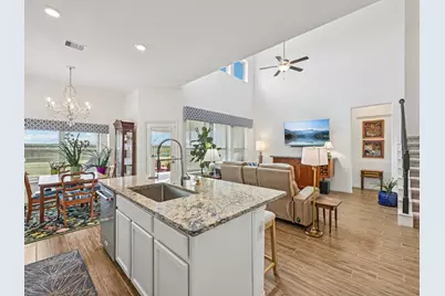 15014 Lake Shore Avenue, Baytown, TX 77523 - Photo 20