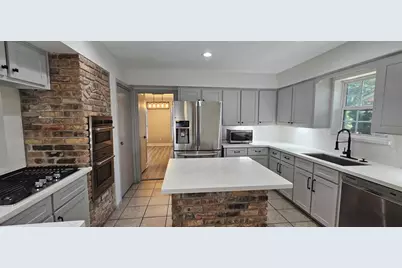 47 W Dansby Drive, Galveston, TX 77551 - Photo 10