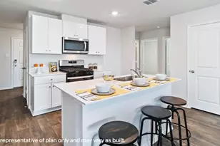 1241 Hickory Grv St, Brenham, TX 77833 - Photo 2