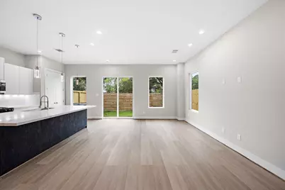 28 Bucan Street #F, Houston, TX 77076 - Photo 6