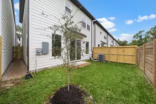 28 Bucan St, Houston, TX 77076 - Photo 32