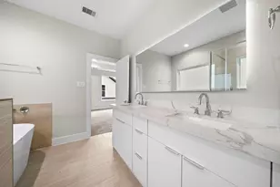 28 Bucan St, Houston, TX 77076 - Photo 20