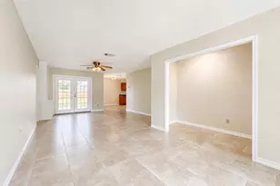 217 Mary Ann Dr, Friendswood, TX 77546 - Photo 4