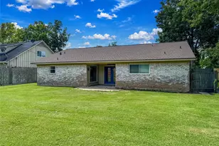 217 Mary Ann Dr, Friendswood, TX 77546 - Photo 30
