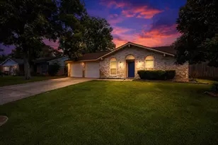 217 Mary Ann Dr, Friendswood, TX 77546 - Photo 32